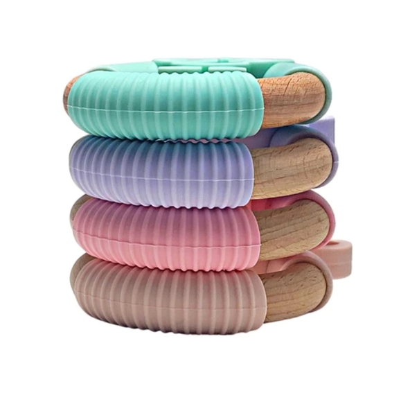 Cream pink mouse teether toy - Picture 4 of 5